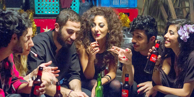 סקירת המתמודדים לקראת טקס פרסי אופיר: גם פה, גם שם
