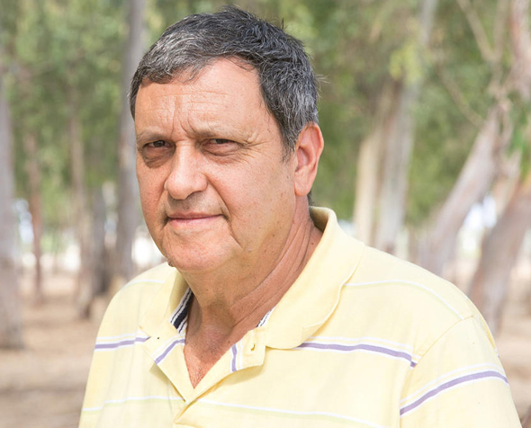 צבי דותן, מוביל המאבק בהרצליה: "אנו מבקשים שהבנייה תתאים לצורכי התושבים ושתוספת הבנייה תהיה שפויה והגיונית, שהתשתיות יתאימו לתכנון" צבי דותן, מוביל המאבק בהרצליה: "אנו מבקשים שהבנייה תתאים לצורכי התושבים ושתוספת הבנייה תהיה שפויה והגיונית, שהתשתיות יתאימו לתכנון"