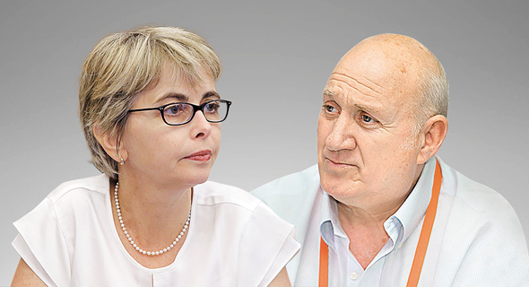 מימין: מנכ"ל שופרסל איציק אברכהן והממונה על רשות ההגבלים העסקיים מיכל הלפרין מימין: מנכ"ל שופרסל איציק אברכהן והממונה על רשות ההגבלים העסקיים מיכל הלפרין
