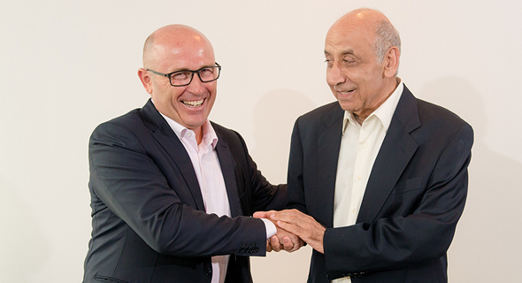 Skoda CEO Bernhard Maier and ChampionMotors Chairman Yitzchak Suari. Photo: PR