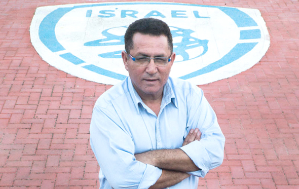 עופר עיני עופר עיני