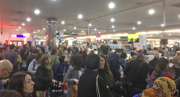 נמל תעופה מלבורן אוסטרליה תקלת מחשב, צילום: twitter @osamanasir