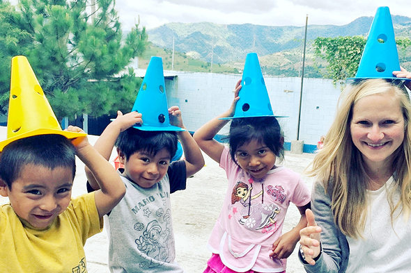 גואטמלה. Niños de Guatemala ארגון שעוסק בחינוך גואטמלה. Niños de Guatemala ארגון שעוסק בחינוך