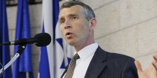 מירוץ החימוש החל: הבנקים מגייסים בכירים באקדמיה לקראת דיוני ועדת האשראי לטייקונים