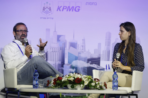 רמי נחום, מנכ"ל טריפל סי עם נטע לי בינשטוק רמי נחום, מנכ"ל טריפל סי עם נטע לי בינשטוק