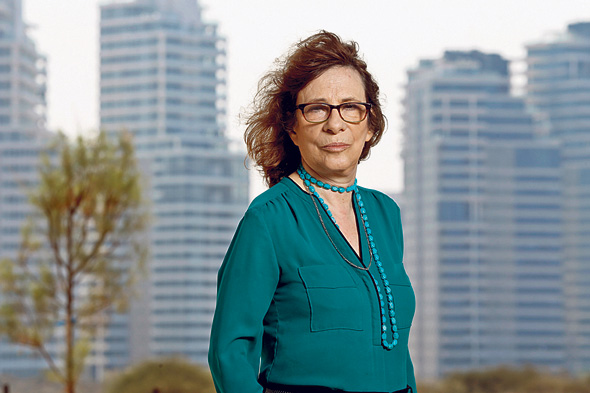 פרופ' רחל אלתרמן, מתכננת ערים: "רשות מקרקעי ישראל משווקת קרקעות רק בבום ענקי של מכרזים, ולציבור וליזמים נדמה שהמחסור בדירות נפתר, אבל זה הורס את הערים" פרופ' רחל אלתרמן, מתכננת ערים: "רשות מקרקעי ישראל משווקת קרקעות רק בבום ענקי של מכרזים, ולציבור וליזמים נדמה שהמחסור בדירות נפתר, אבל זה הורס את הערים"