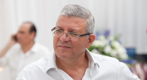 אמסלם. העסיק את היועץ המשפטי של עיריית ראשון לציון באופן פרטי אמסלם. העסיק את היועץ המשפטי של עיריית ראשון לציון באופן פרטי