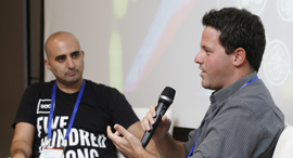 מימין גיא זיסקינד ו אדם בניון כנס פינטק Fintech, צילום: עמית שעל