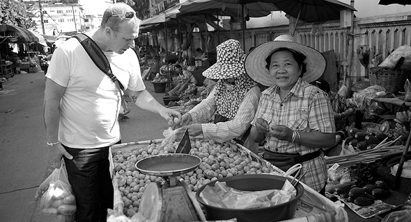 ריקר בשוק בתאילנד