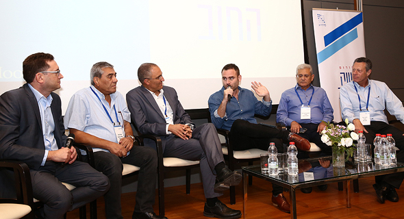 מימין: דרור נגל, נסים אחיעזרא, גידי ויניש, אורן הוד, יגאל דמרי וערן היימר מימין: דרור נגל, נסים אחיעזרא, גידי ויניש, אורן הוד, יגאל דמרי וערן היימר