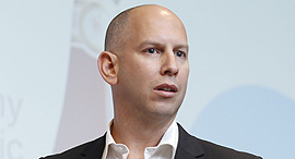 כנס שירות 2017 ארנון ברזילי מנהל שיווק דיגיטל ו חווית לקוח salesforce, צילום: עמית שעל