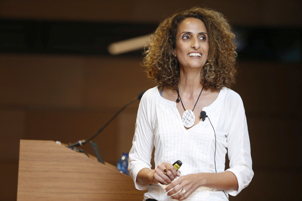 אילה ביאליסטוק. "החוויה של הלקוח חשובה" אילה ביאליסטוק. "החוויה של הלקוח חשובה"