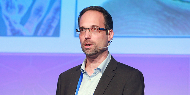 "במקום לחכות שתגיע עם כאבים בחזה, תקבל אזהרה כמה שעות לפני התקף לב"