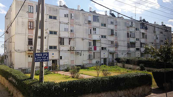 בניין מגורים בשכונת רמת אליהו בראשון לציון בניין מגורים בשכונת רמת אליהו בראשון לציון