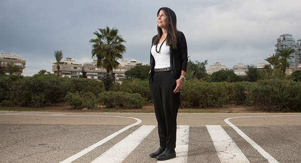 יהודית דה לנגה. "זה לא הקרב הראשון שידעתי בחיי. אני יודעת לעמוד על שלי" יהודית דה לנגה. "זה לא הקרב הראשון שידעתי בחיי. אני יודעת לעמוד על שלי"