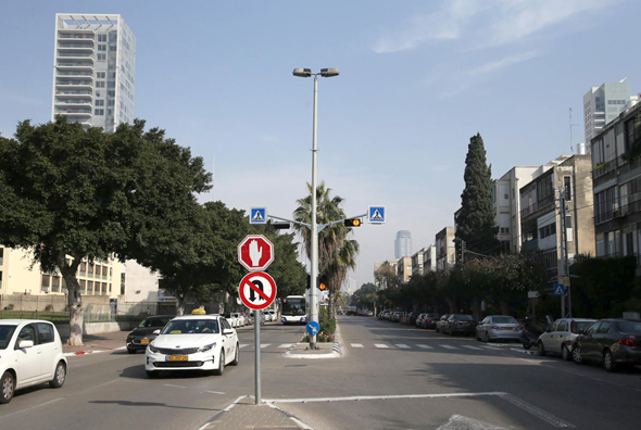 רחוב ארלוזורוב כיום. לדברי יזם "העירייה לא מחייה את הרחוב, היא מחלה אותו" רחוב ארלוזורוב כיום. לדברי יזם "העירייה לא מחייה את הרחוב, היא מחלה אותו"