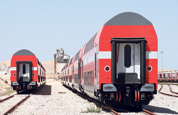 קרונות רכבת (ארכיון) קרונות רכבת (ארכיון)