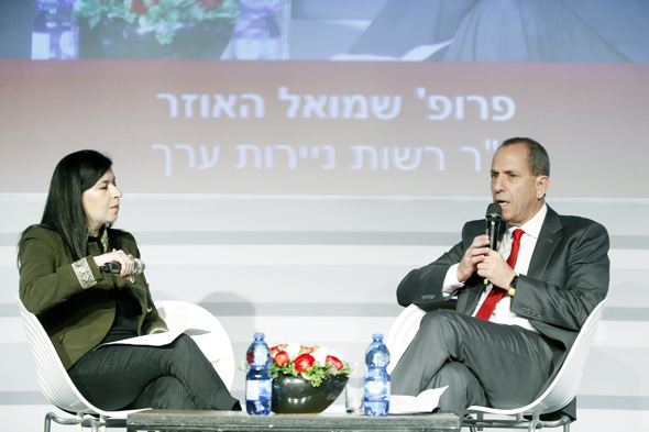 שמואל האוזר יו"ר רשות ניירות ערך בשיחה עם סופי שולמן עורכת שוק ההון שמואל האוזר יו"ר רשות ניירות ערך בשיחה עם סופי שולמן עורכת שוק ההון