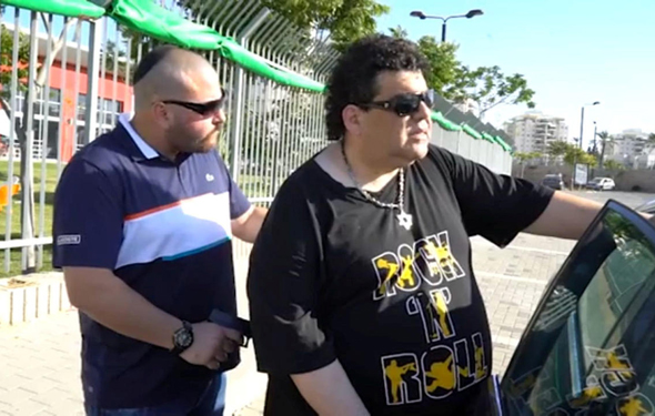 אבי ביטר מתוך "חברים" אבי ביטר מתוך "חברים"