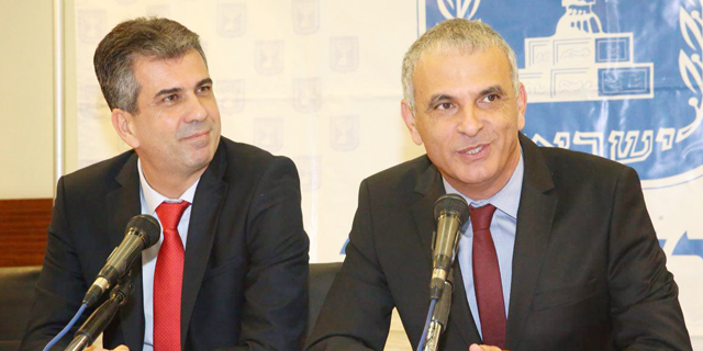 בכירי ענף האופנה והקניונים זומנו לפגישה עם שרי האוצר והכלכלה