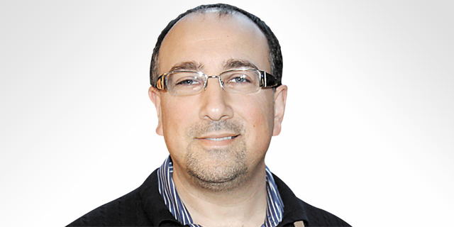 ג'ואי שוובל מצטרף למירוץ לקבלת הזיכיון לרשת ההמבורגרים שייק שאק