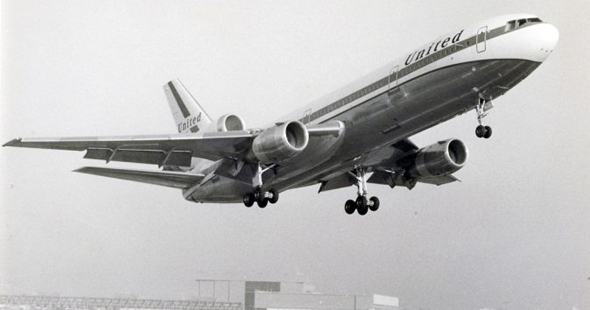 הקברניט נמל תעופה טיסה מטוס נוסעים, צילום: Airways