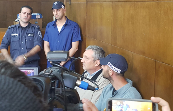 ניר חפץ ניר חפץ