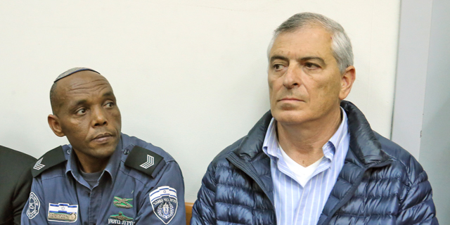 מנכ"ל שיכון ובינוי לשעבר עופר קוטלר חשוד בפרשת השוחד - מעצרו הוארך עד שלישי