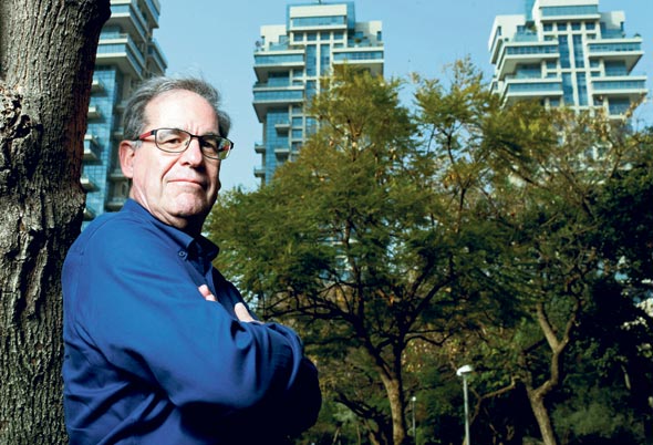 יסקי ליד מגדלי אקירוב, שתכנן משרדו. "יצרנו סטנדרט חדש למגורי יוקרה" יסקי ליד מגדלי אקירוב, שתכנן משרדו. "יצרנו סטנדרט חדש למגורי יוקרה"