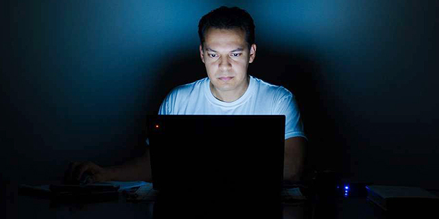 The Corona Effect: Israelis spend half their lives in front of a screen