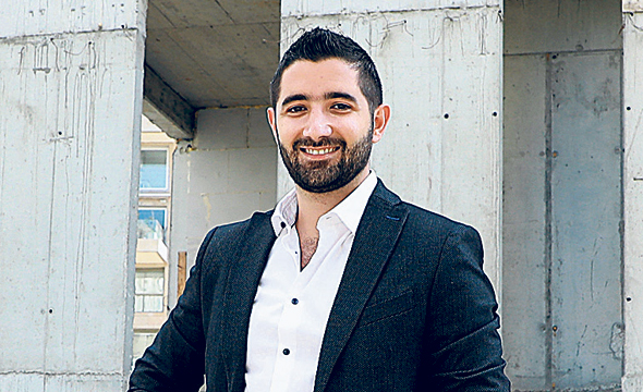 יפרח. "לאחרונה בחנו אפשרות לרכוש קרקע בנהריה, וראינו שנחתם הסכם גג לבנייה מואצת של אלפי דירות. זה יכול להפר את האיזון, אז החלטנו לוותר" יפרח. "לאחרונה בחנו אפשרות לרכוש קרקע בנהריה, וראינו שנחתם הסכם גג לבנייה מואצת של אלפי דירות. זה יכול להפר את האיזון, אז החלטנו לוותר"