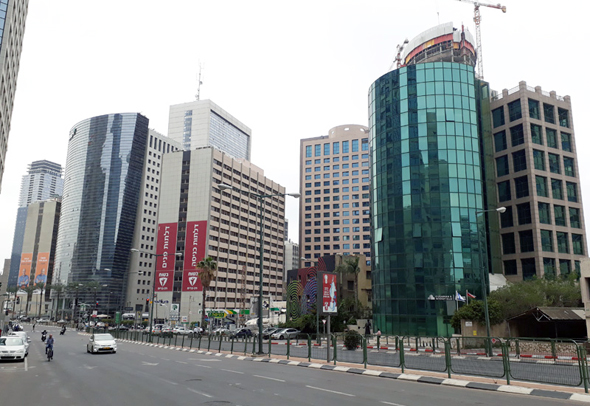 Office buildings in Israel. Photo: Arik Dori Office buildings in Israel. Photo: Arik Dori