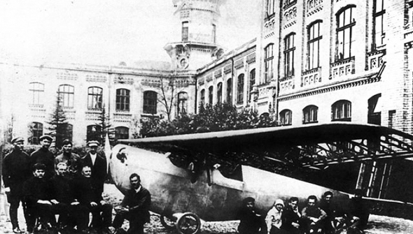 מטוס ה-K1 מוצג לראווה ברוסיה מטוס ה-K1 מוצג לראווה ברוסיה