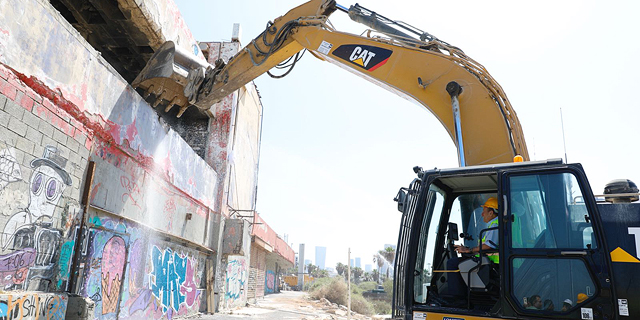 בג"ץ אישר חילופי השטחים בעסקת הדולפינריום תוך ביקורת על "כשלים של ממש בתהליך"