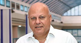 רוני מזרחי 2 זירת הנדלן, צילום: עזרא לוי רוני מזרחי 2 זירת הנדלן, צילום: עזרא לוי