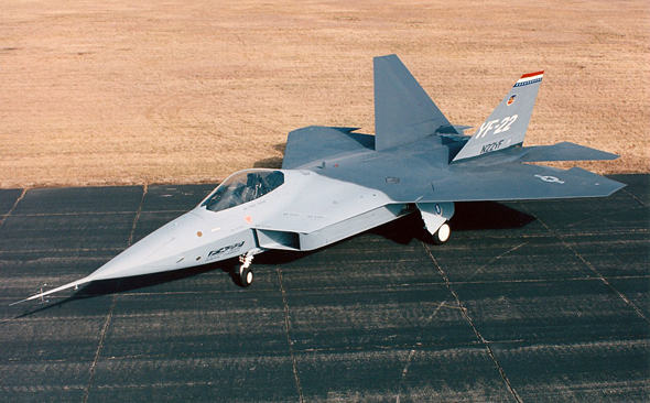 ה-YF22, אב הטיפוס של ה-F22. כן, הוא היה שפיצי יותר בילדותו ה-YF22, אב הטיפוס של ה-F22. כן, הוא היה שפיצי יותר בילדותו