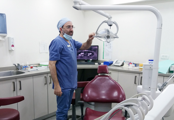 ד"ר בכור משיח, ממנהלי חיוך פלוס ד"ר בכור משיח, ממנהלי חיוך פלוס