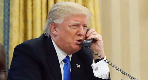 דונלד טראמפ נשיא ארה"ב טלפון, צילום: איי פי