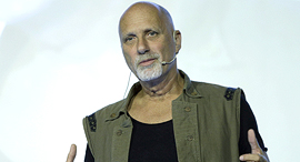 יוסי גינסברג ב חזרה מ טואיצי ועידת תיירות, צילום: עמית שעל