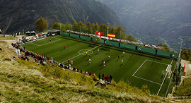 פוטו מגרשי כדורגל גספון שווייץ, צילום: Michael Buholzer