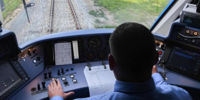 מזהמת פחות: רכבת המימן הראשונה בעולם עזבה את התחנה