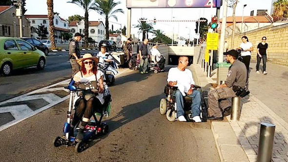 מחאת הנכים, הבוקר מחאת הנכים, הבוקר