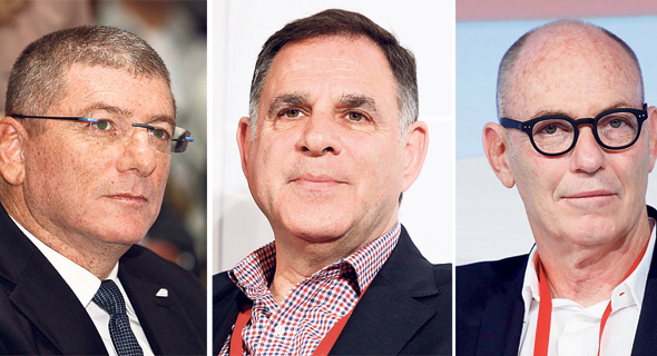מימין: הדירקטור גבי רוטר שביקש לפרוש, איציק צאיג. מועמד אפשרי ליו"ר ואליעזר שקדי, גם הוא מועמד אפשרי ליו"ר מימין: הדירקטור גבי רוטר שביקש לפרוש, איציק צאיג. מועמד אפשרי ליו"ר ואליעזר שקדי, גם הוא מועמד אפשרי ליו"ר