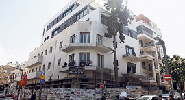 בניין ב רחוב שנקין שעבר תמ"א 38 תל אביב, צילום: אוראל כהן בניין ב רחוב שנקין שעבר תמ"א 38 תל אביב, צילום: אוראל כהן