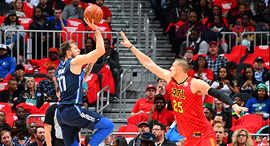 לוקה דונצ'יץ' בדאלאס מאבריקס NBA , צילום: גטי אימג'ס