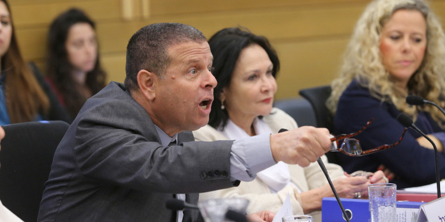 ועדת כבל חבטה ברגולטורים אבל הזניחה את הבנקים