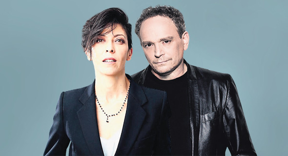 בן זוגה של קמחי יזהר אשדות (מימין) ואסי לוי, שייקחו חלק באירוע המחווה בשישי הקרוב בן זוגה של קמחי יזהר אשדות (מימין) ואסי לוי, שייקחו חלק באירוע המחווה בשישי הקרוב