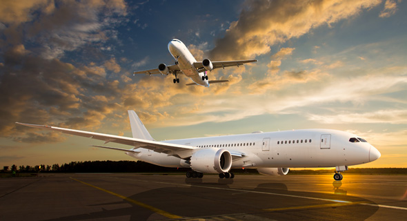 הקברניט מטוס נוסעים תעופה המראה פקק, צילום: שאטרסטוק