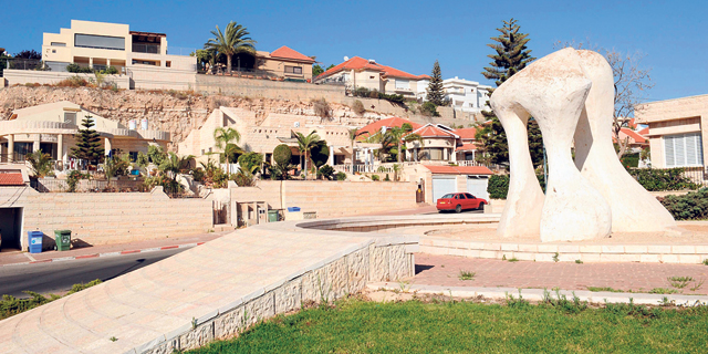 המדינה תקים דירות להשכרה לאנשי קבע שישרתו בדרום