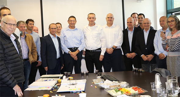 נחתם ההסכם להפרטת תעש מערכות נחתם ההסכם להפרטת תעש מערכות
